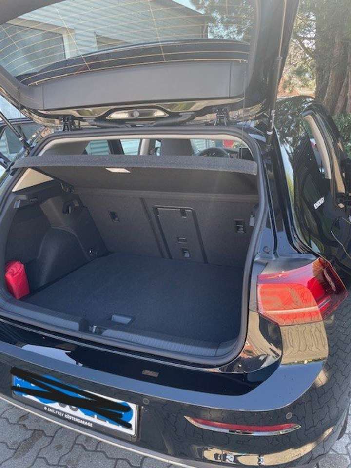 Volkswagen Golf | 2025
