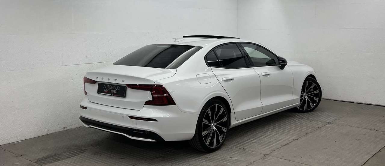 Volvo S60 | 2023