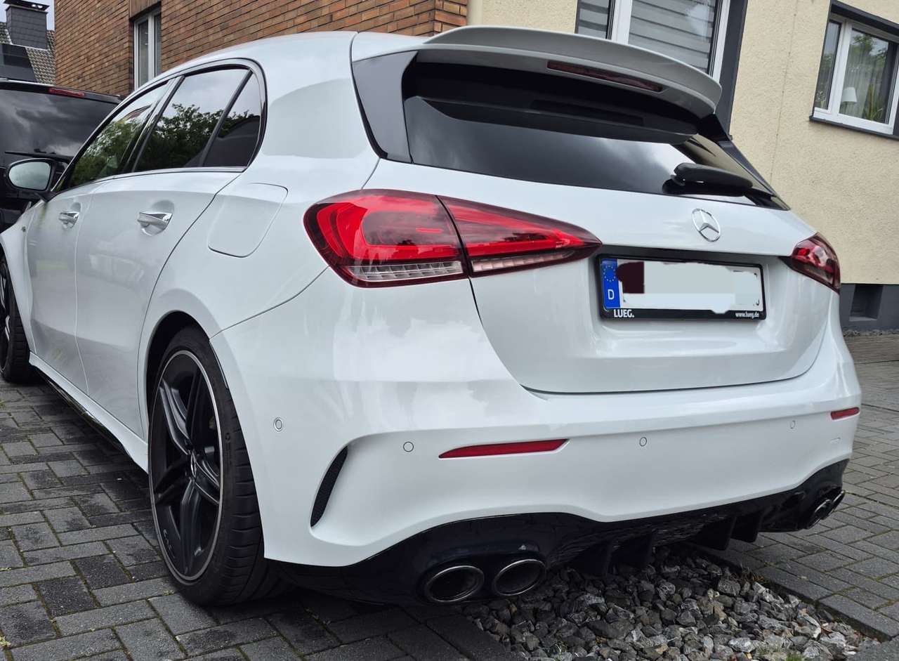 Mercedes Benz A | 2020