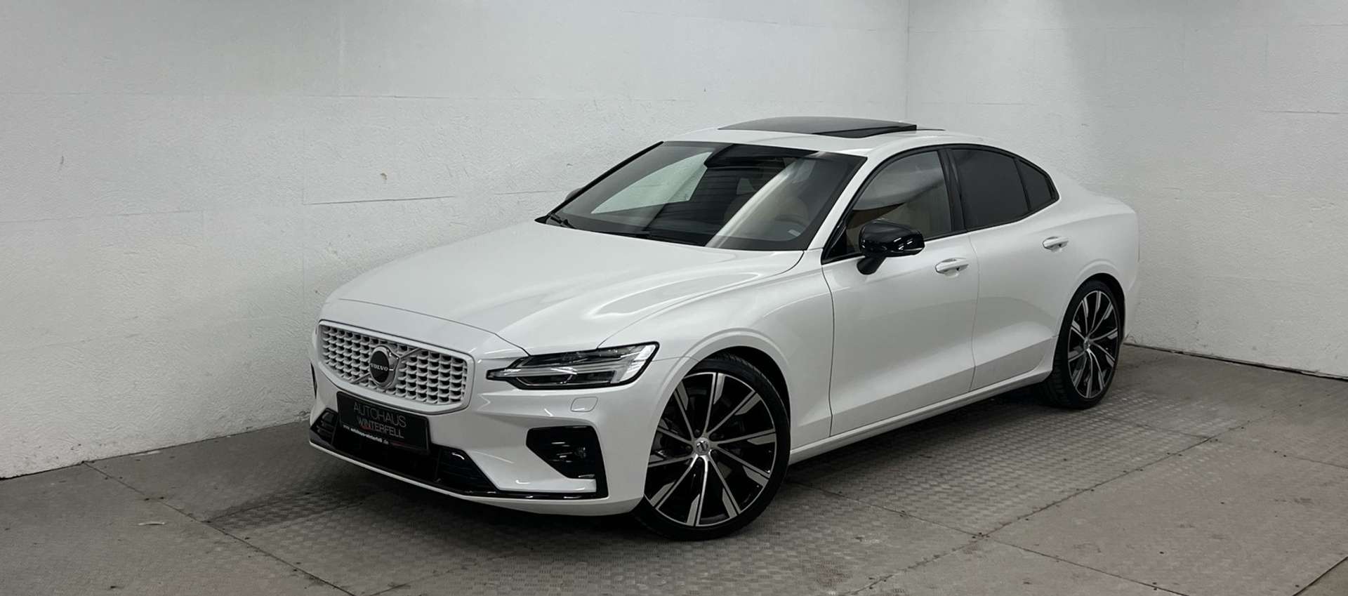 Volvo S60 | 2023